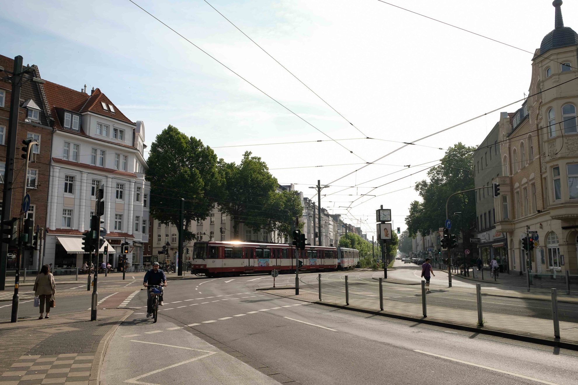 Belsenplatz Richtung Luegallee