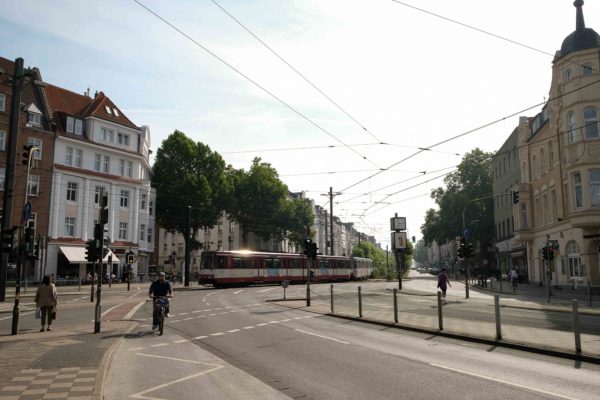 Belsenplatz Richtung Luegallee
