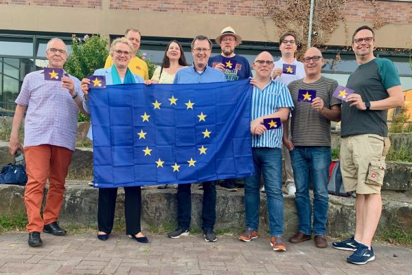 Die linksrheinischen Delegierten auf dem Europaparteitag der SPD Düsseldorf.